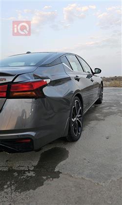 نيسان ألتيما